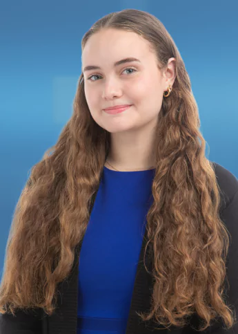 Headshot of Elyss Dodd