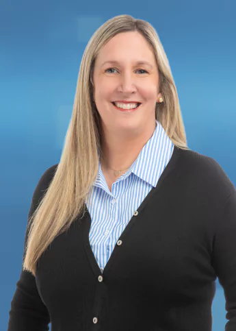 Staff bio headshot of Heather Robinson